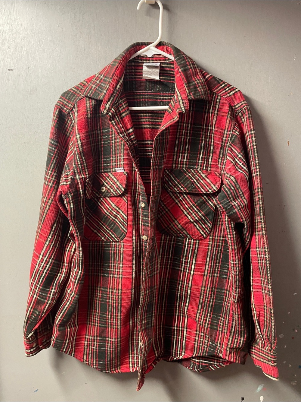 Carhartt Red, Black & Cream Plaid Flannel Shirt Jacket size M